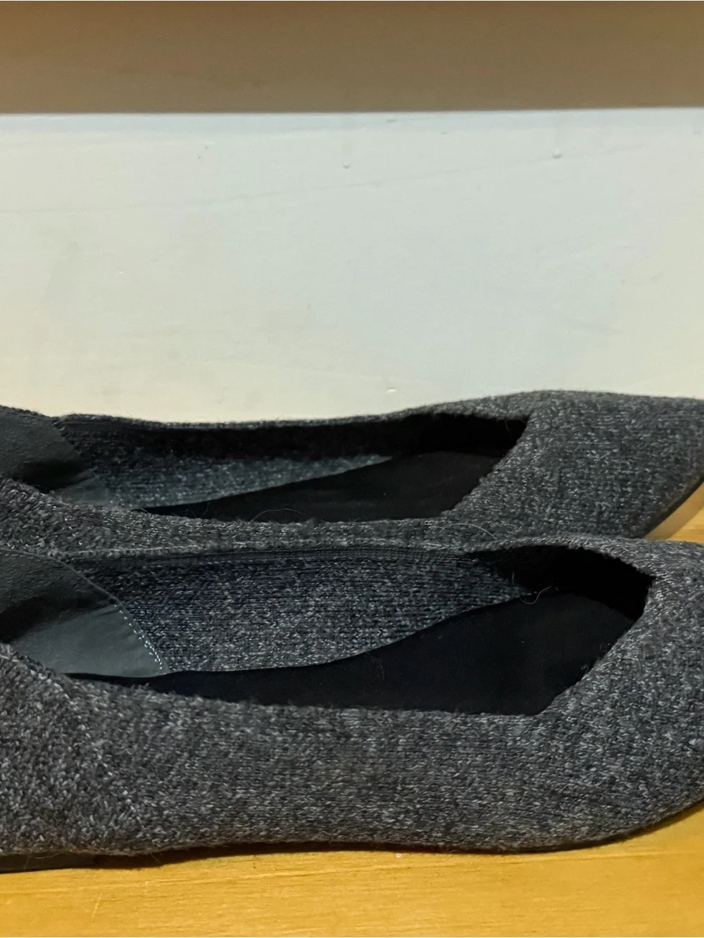 MIA Women's Pointed Toe Grey Tweed knit flats stretch size 9